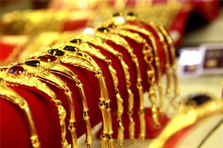 Vàng SJC, tỷ giá USD đồng loạt giảm