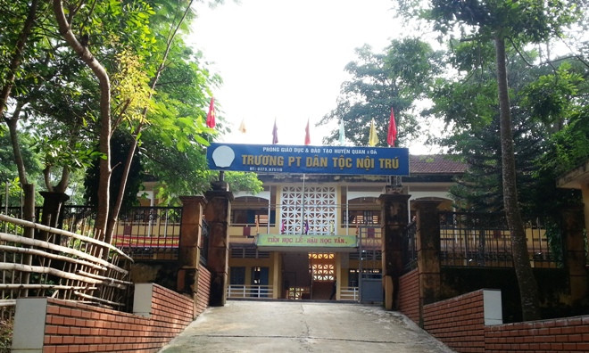 Một hiệu trưởng bị cách chức vì sai pham thu chi