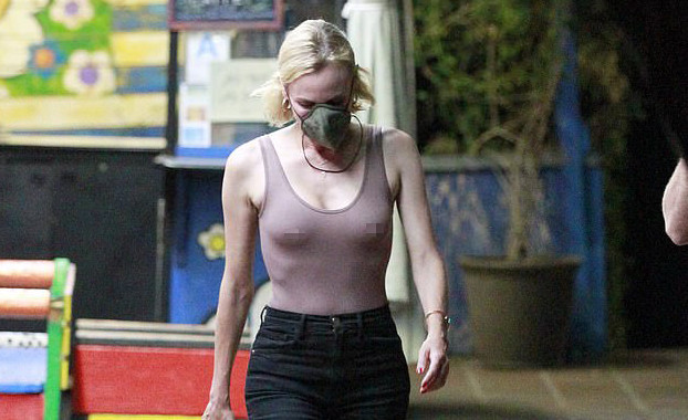 ‘Người đẹp thành Troy’ Diane Kruger mặc bó sát táo bạo ra phố