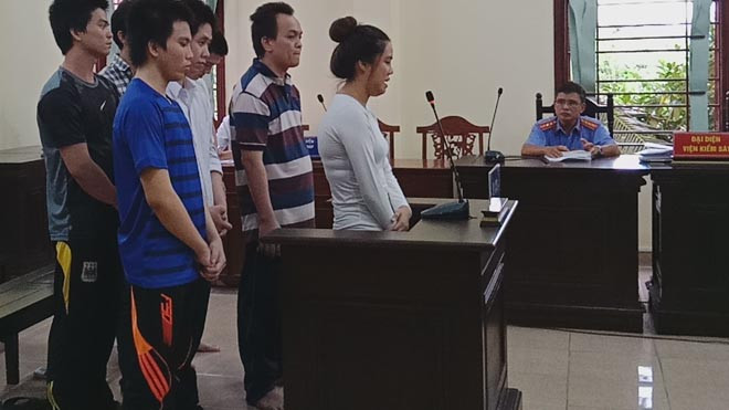 Các bị cáo tại tòa - Ảnh: Kim Hà.