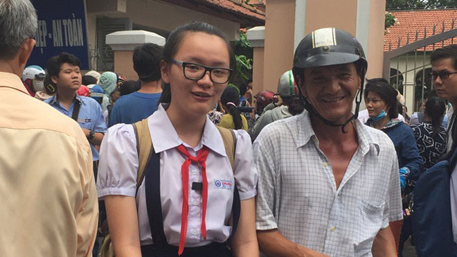 Thí sinh rạng rỡ vì làm khá tốt đề thi Ngữ Văn 