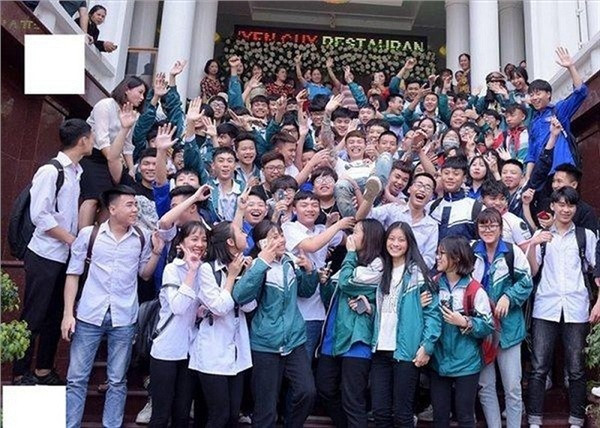 Hình ảnh Khá Bảnh được nhiều bạn trẻ chào đón