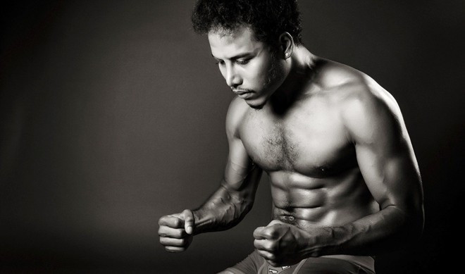 David Phạm sở hữu hình thể rắn rỏi ấn tượng.