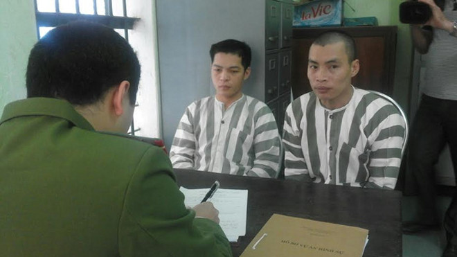 Hai đối tượng Hoa và Tùng (SN 1986) tại cơ quan điều tra *ảnh: CA Lạng Sơn cung cấp