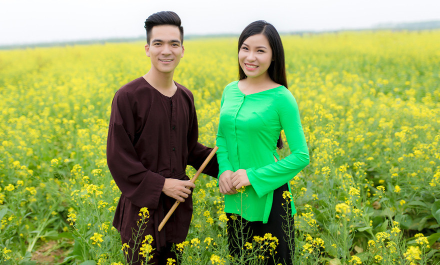 Cặp đôi hát dân ca Bùi Thuý - Hữu Tuấn.