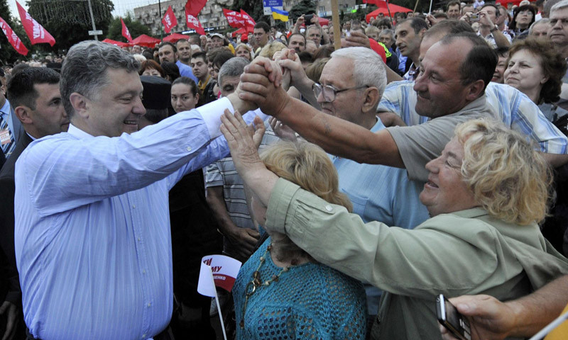 Uy tín của Tổng thống Ukraine Poroshenko ngày càng giảm sút sau 1 năm cầm quyền