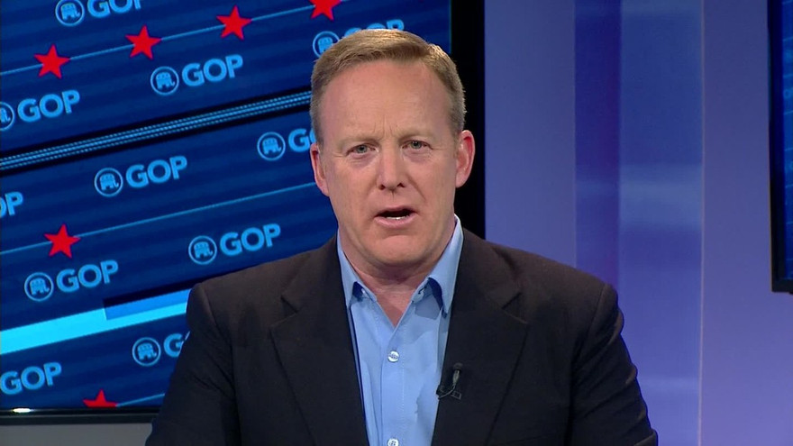 Ông Sean Spicer. Ảnh: Reuters 