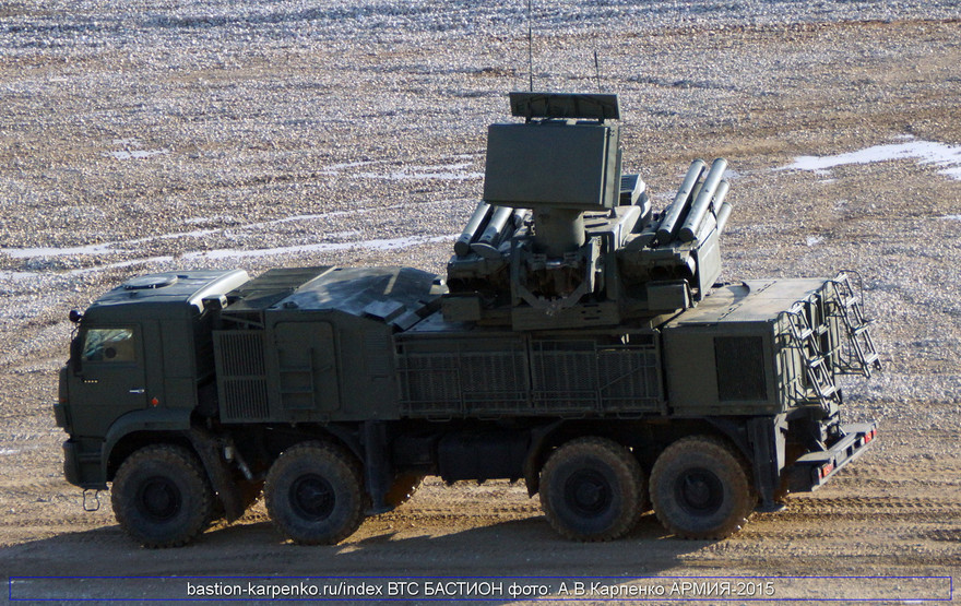 [VIDEO] ‘Mãnh thú’ Pantsir-S1 của Nga ùn ùn kéo về Novosibirsk 