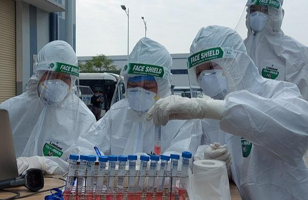 Ca mắc COVID-19 lên 4 con số, chuyên gia y tế Bình Dương nói 'vẫn trong tầm kiểm soát'