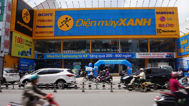 Điện máy Xanh mở hơn 100 siêu thị một tháng