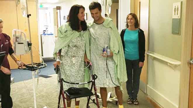 Tracy và Henry phục hồi tốt sau ca phẫu thuật hôm 1/9. Ảnh: Tracy Bye.