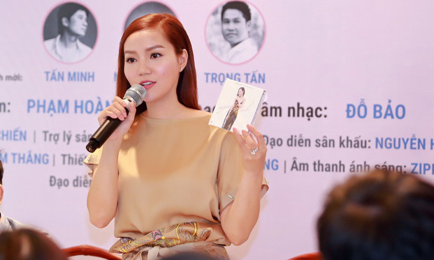 Ngọc Anh giới thiệu về CD Vol3 'Từ trái tim' và liveshow 'Bốn mùa trong em'.
