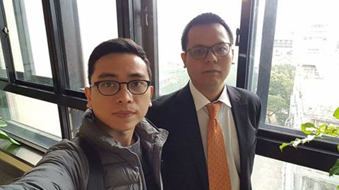 Ông Phạm Hiệp (bên phải)