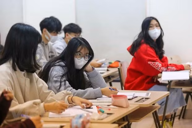 Thêm nhiều trường đại học hoãn lịch học trực tiếp