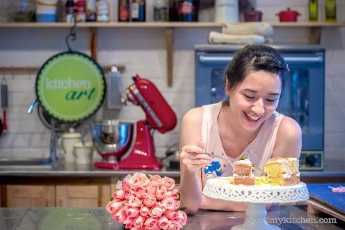 Cô gái xinh đẹp cùng niềm đam mê nấu nướng