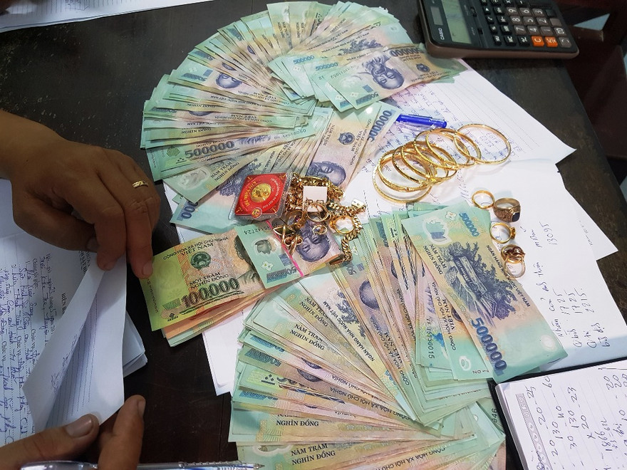 Tang vật vụ án lô đề tiền tỷ