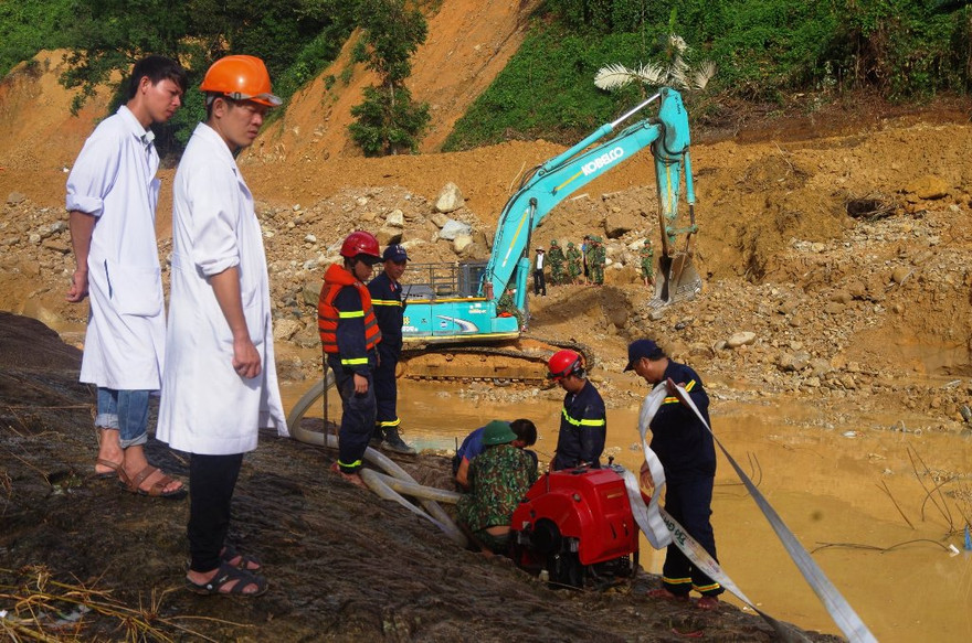 Giai đoạn 3 cứu hộ cứu nạn tại Rào Trăng cơ bản kết thúc, có 1 thi thể được tìm thấy.