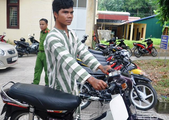 Nghi phạm Nguyễn Văn Tài cùng tang vật