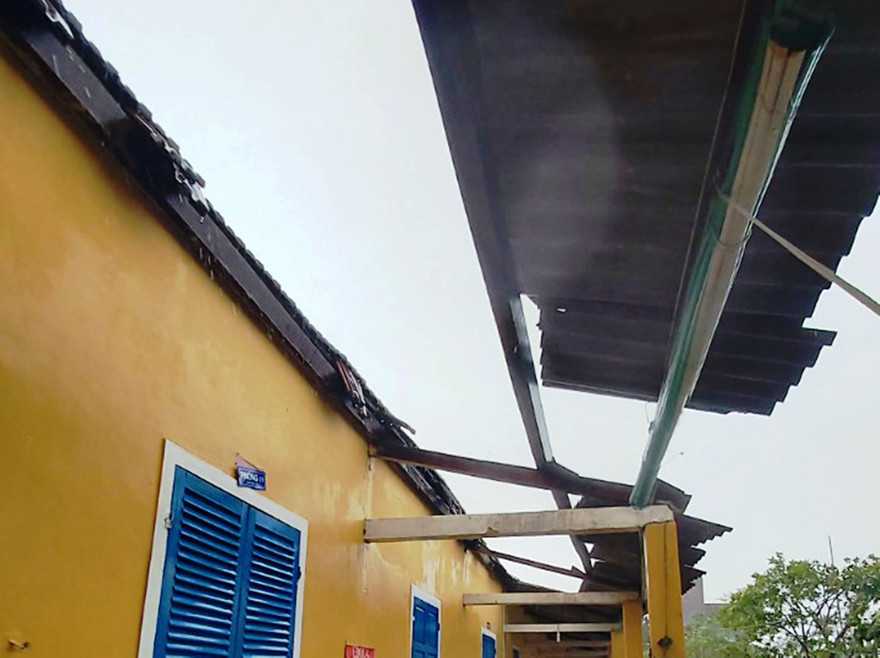 Số công trình, nhà cửa bị thiệt hại tại TT-Huế do bão số 5 tăng hơn chục lần so với báo cáo nhanh trưa 18/9.
