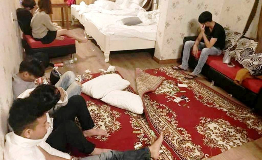 Nhiều thanh niên nam nữ tàng trữ, sử dụng trái phép chất ma túy bị công an phát hiện, xử lý. Ảnh: A.Phong