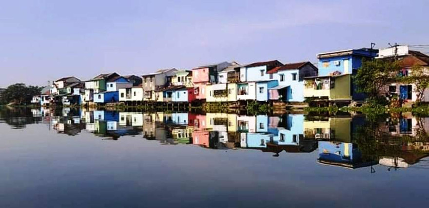 Phố cổ Bao Vinh nơi cuối nguồn sông Hương được "thay áo mới" ấn tượng.