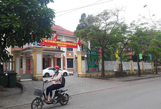 án bộ công tác tại UBND phường Trường An (Huế) bị "tố" làm khó dân đến làm thủ tục xin cấp giấy chứng tử cho người thân