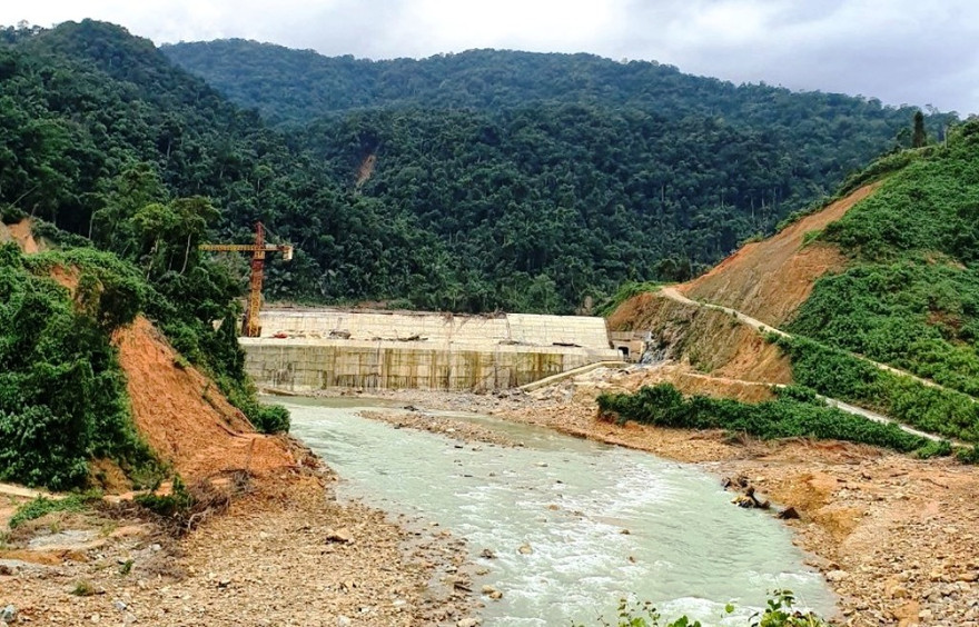 Phương án chặn dòng tại con đập bê tông này thuộc thủy điện Rào Trăng 3 phục vụ tìm kiếm, cứu hộ cứu nạn được đề xuất và nhận được sự đồng tình.