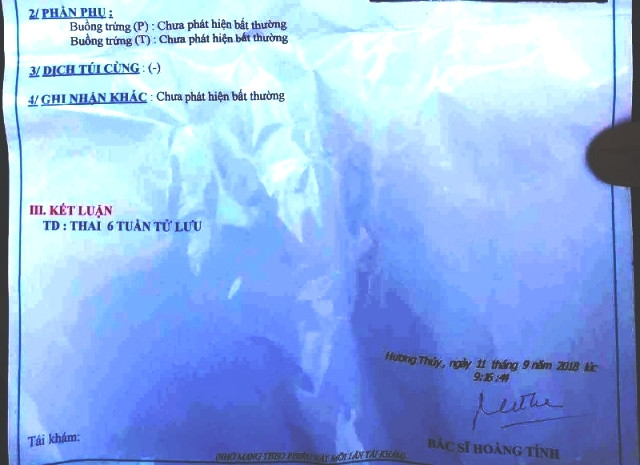 Thai đang phát triển bình thường được chẩn đoán đã chết lưu