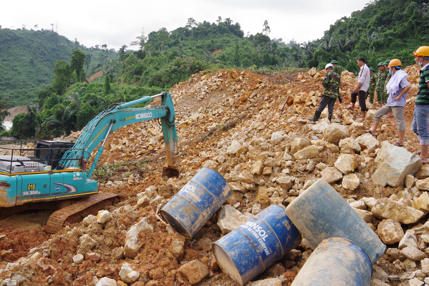 Tìm kiếm nạn nhân mất tích tại Rào Trăng 3.