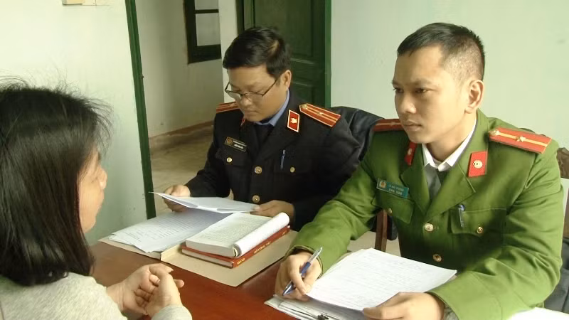 Lê Trương Quỳnh Tiên (SN 1978, trú phường Thuận Hòa, thành phố Huế) về hành vi lừa đảo chiếm đoạt tài sản