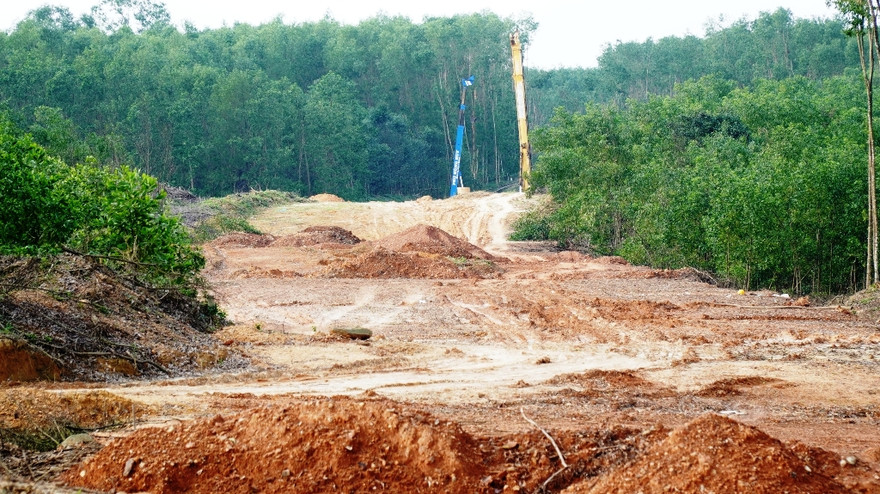 Tỉnh TT-Huế lỗi hẹn bàn giao xong 100% mặt bằng xây dựng cao tốc Cam Lộ - La Sơn đoạn qua địa phương này vào 31/12/2020. 