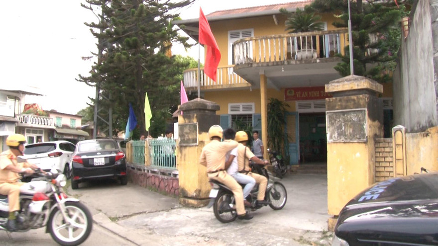 Quá trình khống chế, bắt giữ Toàn, một CSGT Huế đã bị thương phải nhập viện điều trị