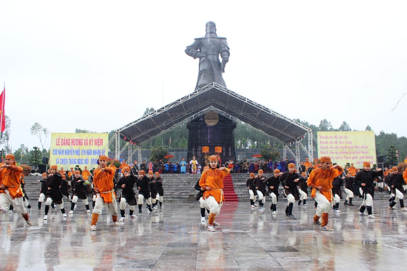 Tái hiện khí thế hào hùng của đoàn quân Tây Sơn "áo vải cờ đào"