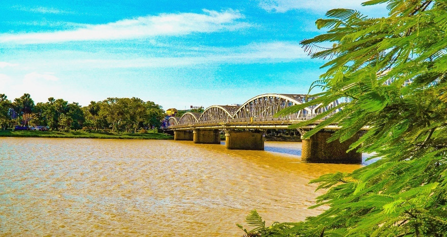 Một dòng Hương có màu sắc khác thường.