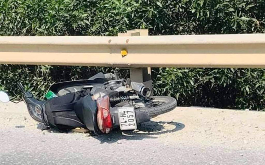 Hiện trường vụ tai nạn giao thông làm hai người thương vong.