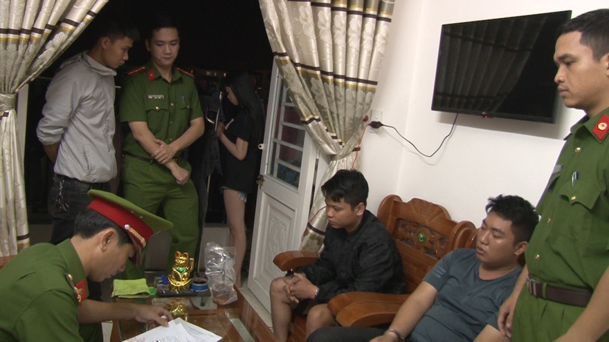 Công an khám xét nơi tạm trú của Hoàng Minh Sơn, Lê Đức Thắng 