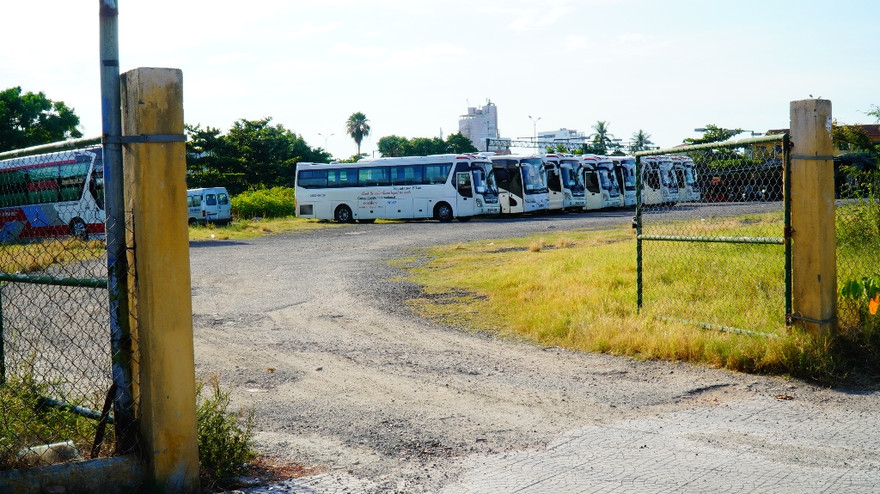 Bát nháo cảnh thuê đi, mướn lại tại khu "đất vàng" Hà Huy Tập, TP Huế.