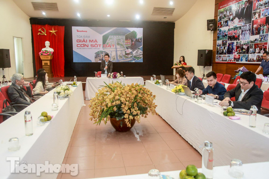 Toàn cảnh tọa đàm 'Giải mã cơn sốt đất'