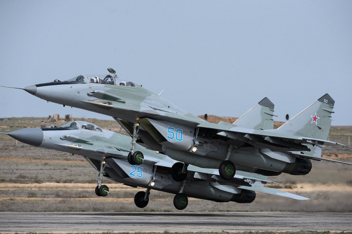 Cận cảnh tiêm kích MiG-29 đọ sức cùng MiG-31BM