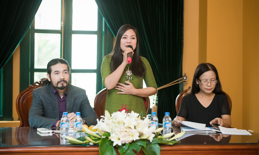 Nhà thiết kế Lan Hương giới thiệu về ngôi nhà thời trang Lan Hương Fashion House.