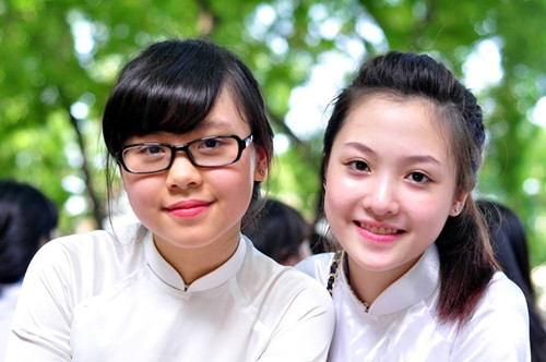 Những teen girl xinh ngất ngây mùa bế giảng 2014