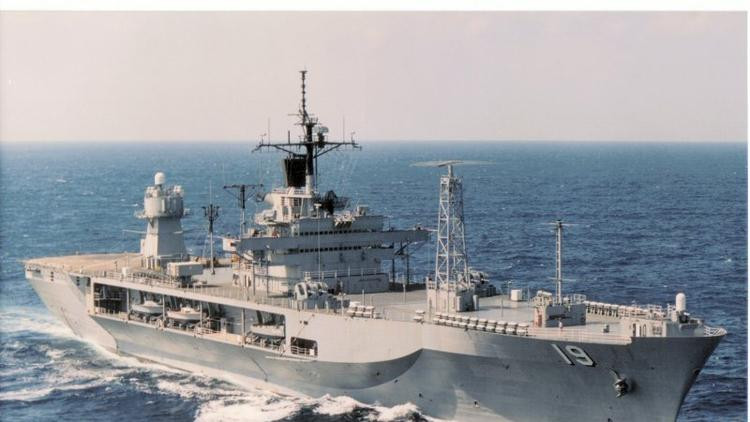 Đổi bí mật quân sự lấy Iphone, Ipad