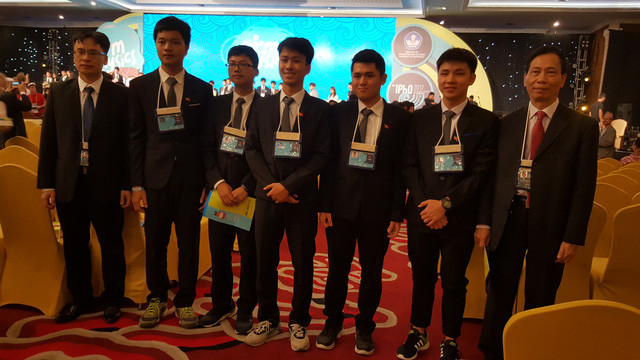 Đội tuyển quốc gia Việt Nam Olympic Vật lí có 5 thí sinh dự thi thì 5/5 thí sinh đều đoạt giải 