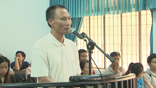 Đối tượng Chinh trước vành móng ngựa