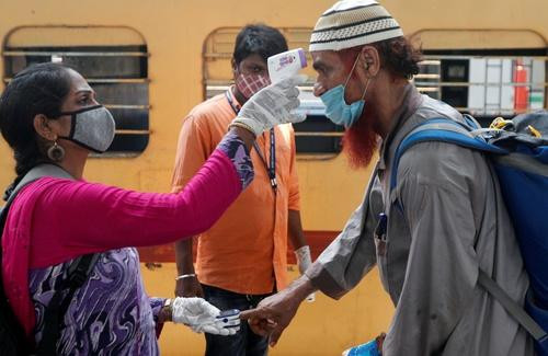 COVID-19 bùng phát tại Ấn Độ, Bộ Công Thương khuyến cáo khẩn 