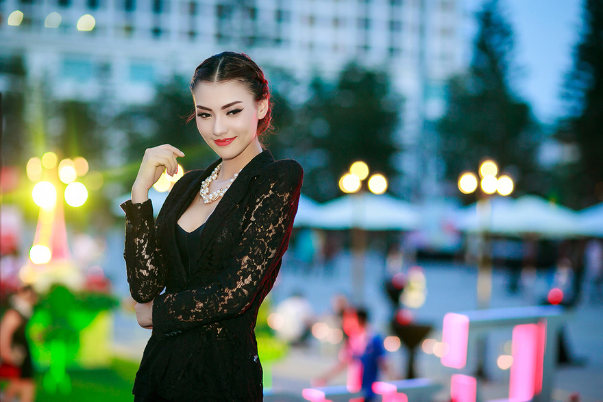 Hồng Quế tự tin khoe vóc dáng trước khi diễn ra chương trình Đẹp Fashion Runway 3 tối 13/9.