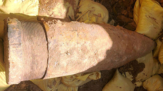 Quả đạn pháo gần 1 tấn được phát hiện ngày 24/5. Ảnh: CB