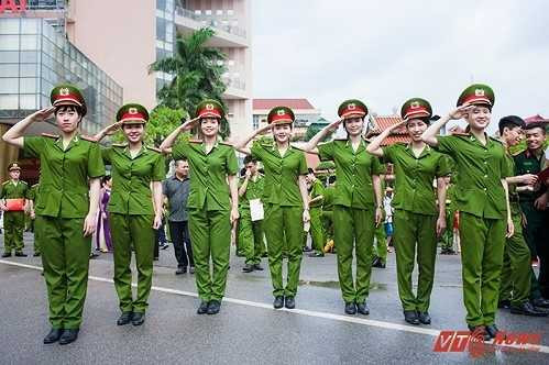 Lưu ý đặc biệt cho nữ thi sinh thi tuyển vào HV Cảnh sát nhân dân