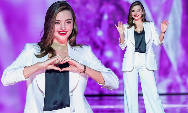 Miranda Kerr 'tái xuất' xinh đẹp tuyệt sắc
