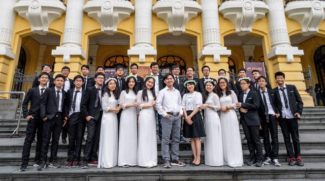 Tập thể 9C1 THCS Archimedes Academy là lớp có 100% học sinh đỗ chuyên